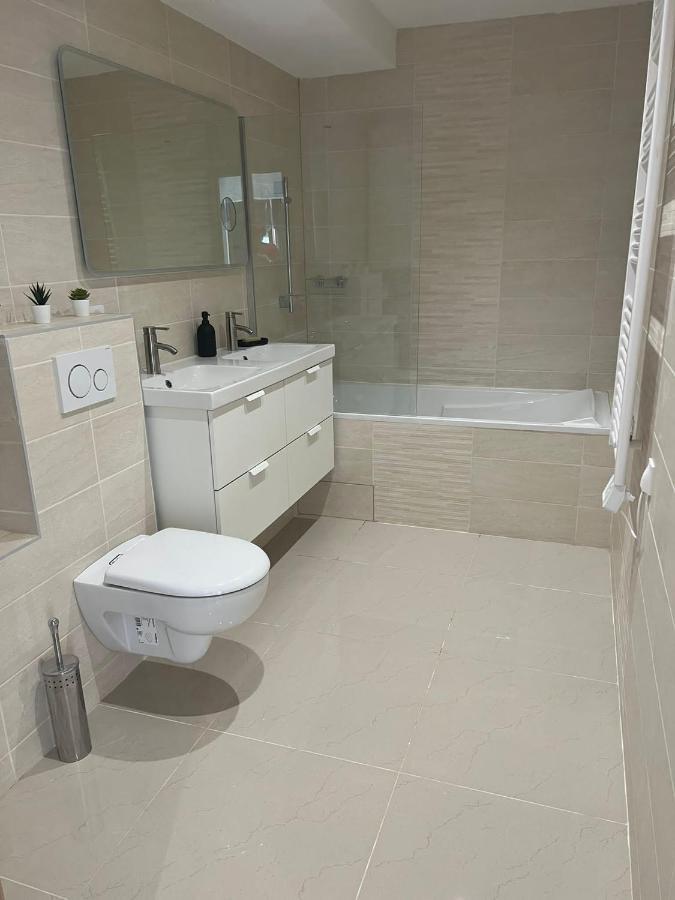 App 1 Mulhouse Centre , 6 Personnes公寓 外观 照片
